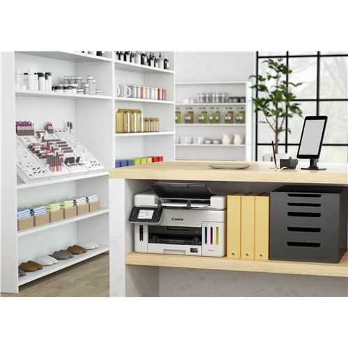 GX6560 Lifestyle Image-1-min